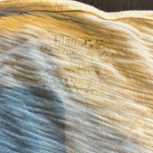 Chico’s women’s size 1, 3/4 sleeve shirt, cotton- grey and white - Picture 2 of 4